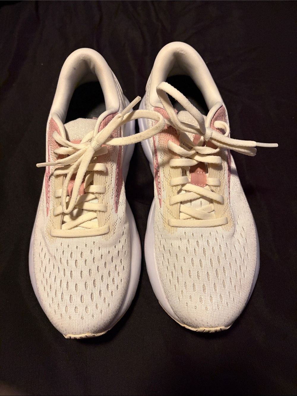 Brooks Women’s Size 8 Cream colored and Light Pink Running Sneakers